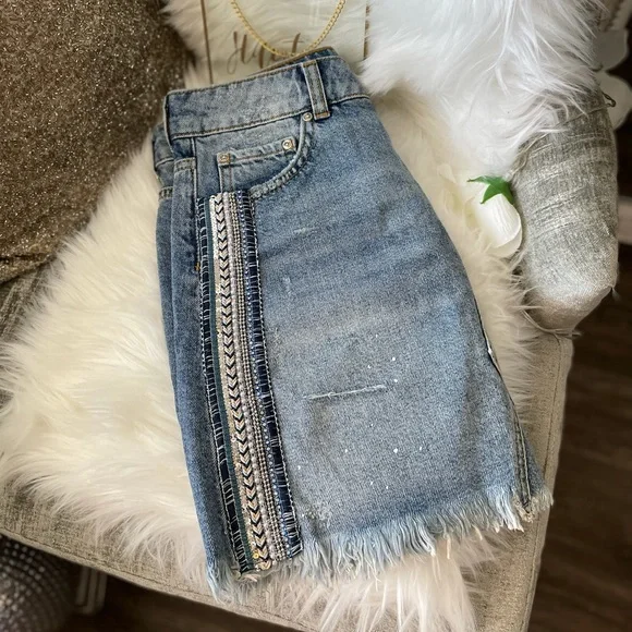 Free People Embellished Denim Mini Skirt Size 4 - Picture 5 of 11